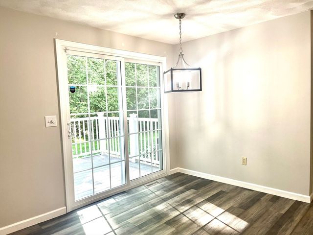 51 Benjamin Landing Ln 51, Franklin, MA 02038