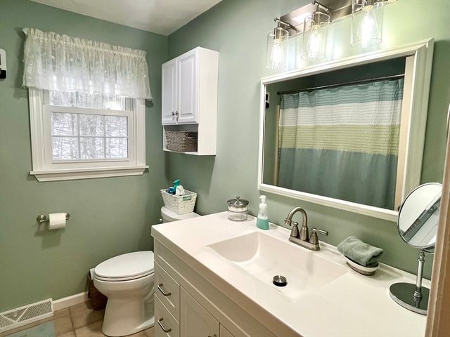 51 Benjamin Landing Ln 51, Franklin, MA 02038