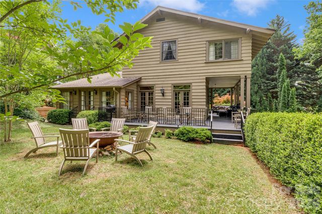 75 Charles Street, Saluda, NC 28773