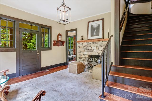 75 Charles Street, Saluda, NC 28773