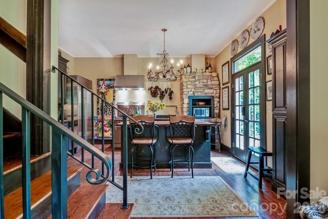 75 Charles Street, Saluda, NC 28773