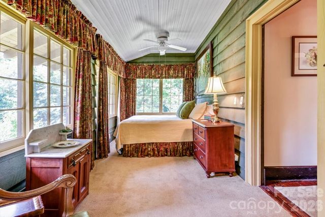 75 Charles Street, Saluda, NC 28773