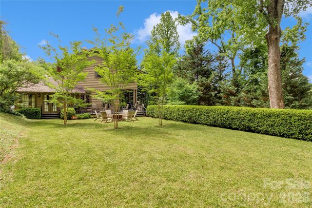 75 Charles Street, Saluda, NC 28773