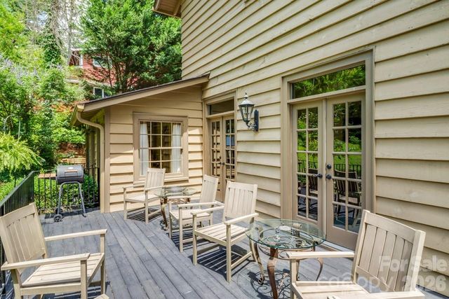 75 Charles Street, Saluda, NC 28773