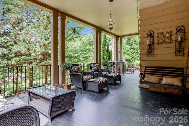 75 Charles Street, Saluda, NC 28773