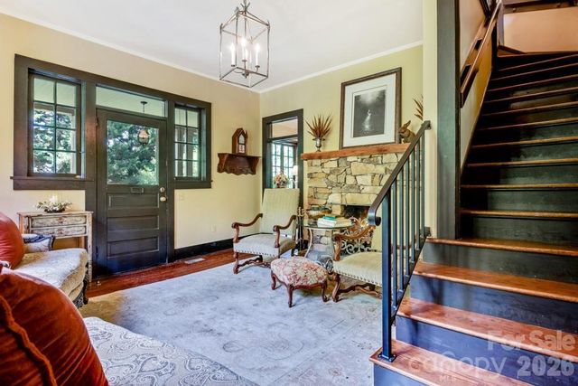 75 Charles Street, Saluda, NC 28773