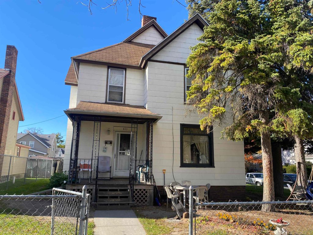 611 Litchfield Street, Bay City, MI 48706
