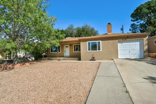 9521 Snow Heights Boulevard NE, Albuquerque, NM 87112