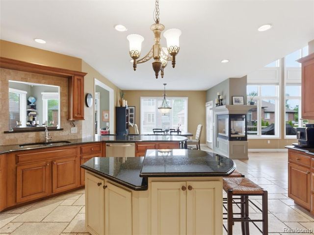 7305 Acadia Court, Washington, MI 48095