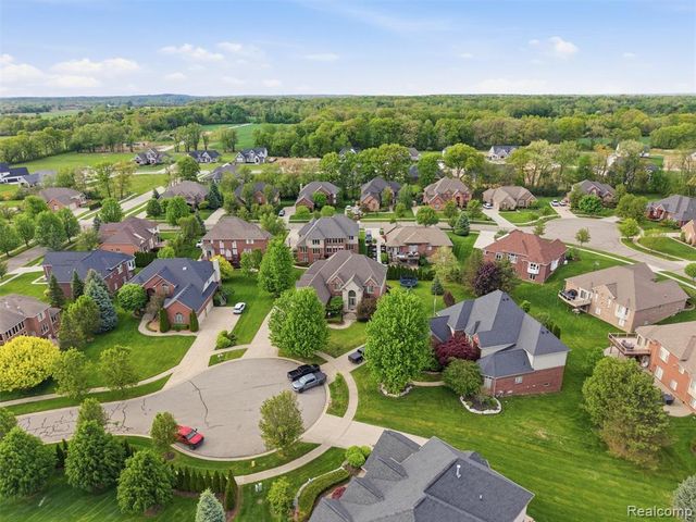 7305 Acadia Court, Washington, MI 48095
