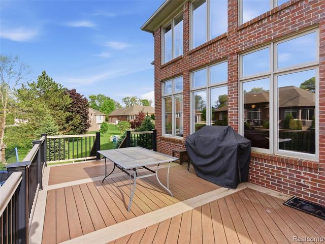 7305 Acadia Court, Washington, MI 48095