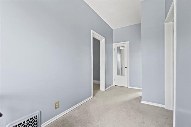 1000 S Broadway Street, Leavenworth, KS 66048