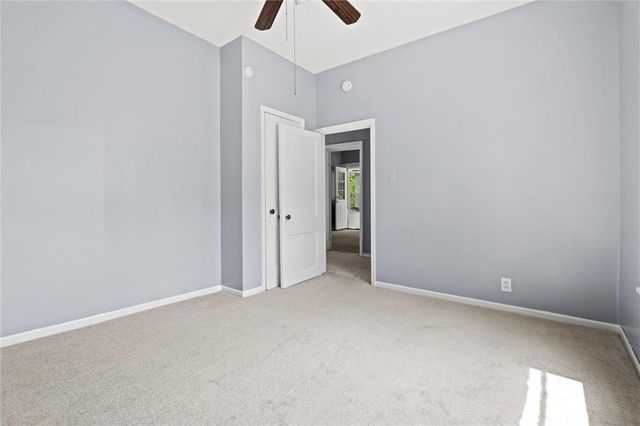 1000 S Broadway Street, Leavenworth, KS 66048