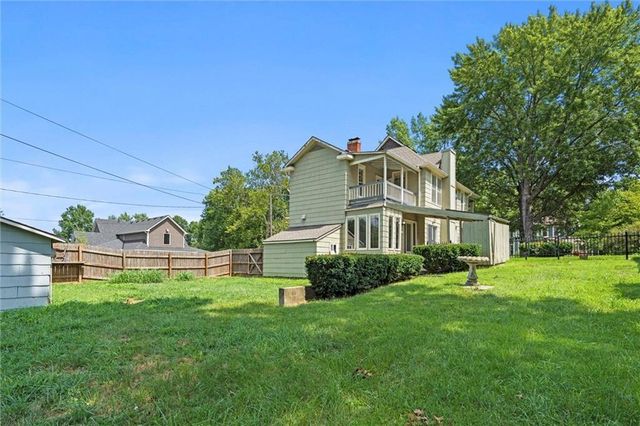 1000 S Broadway Street, Leavenworth, KS 66048