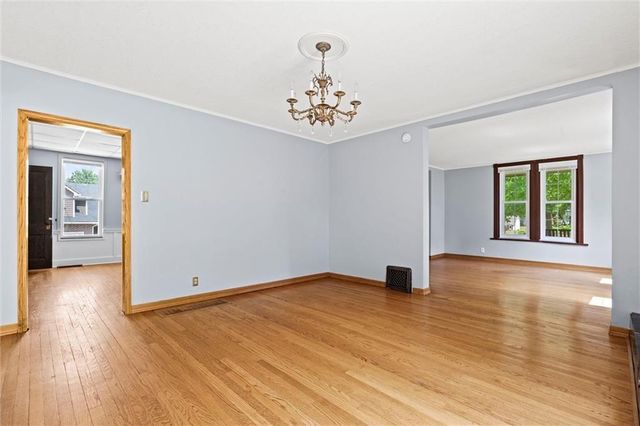 1000 S Broadway Street, Leavenworth, KS 66048