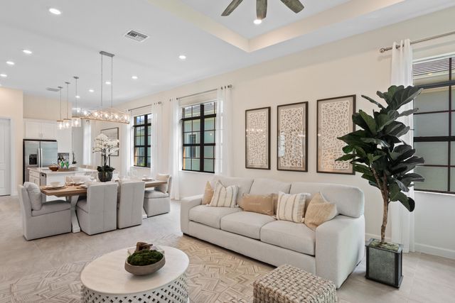 520 SE Fascino Circle, Port St. Lucie, Port St Lucie, FL 34984