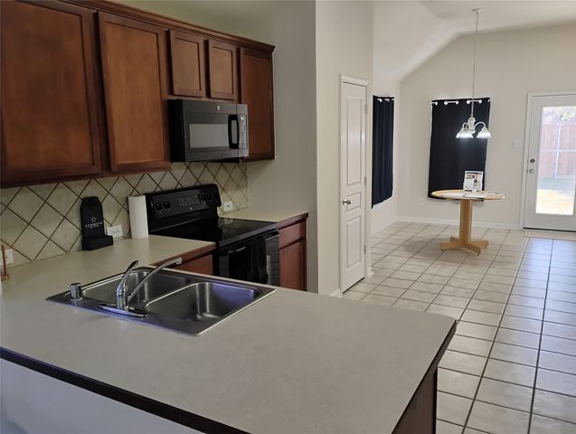 11705 Netleaf Lane, Fort Worth, TX 76244