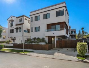 4322 N SERENE Place, Studio City, CA 91604