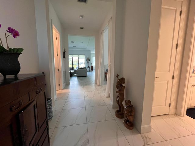 5663 Saint Armands Way, The Acreage, FL 33470