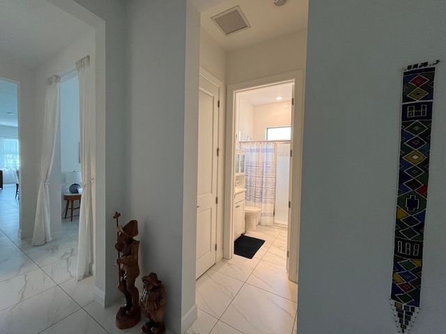 5663 Saint Armands Way, The Acreage, FL 33470