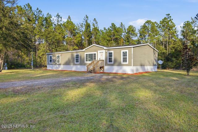 10300 GREGORY Avenue, Hastings, FL 32145