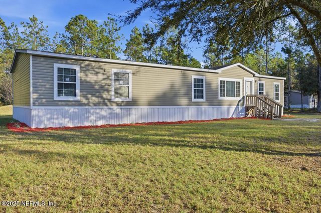 10300 GREGORY Avenue, Hastings, FL 32145