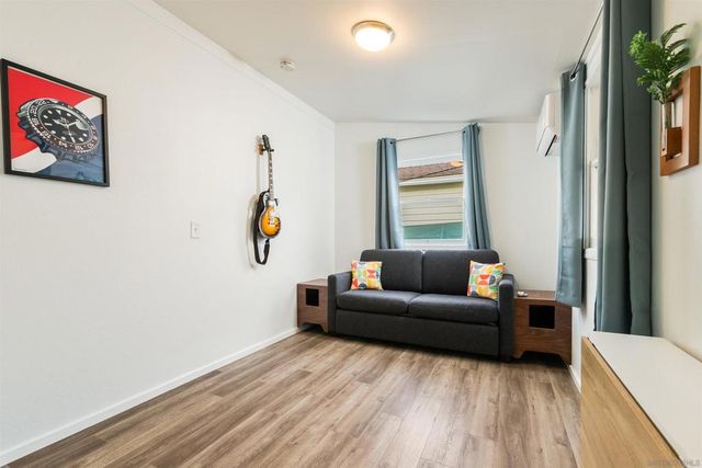 4963 Long Branch Ave, San Diego, CA 92107