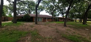 218 W Holland Drive, Irving, TX 75062