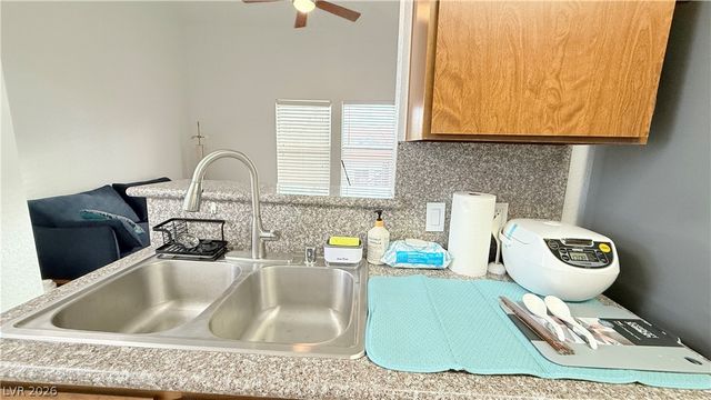 3606 DI SALVO Drive 133, Las Vegas, NV 89103