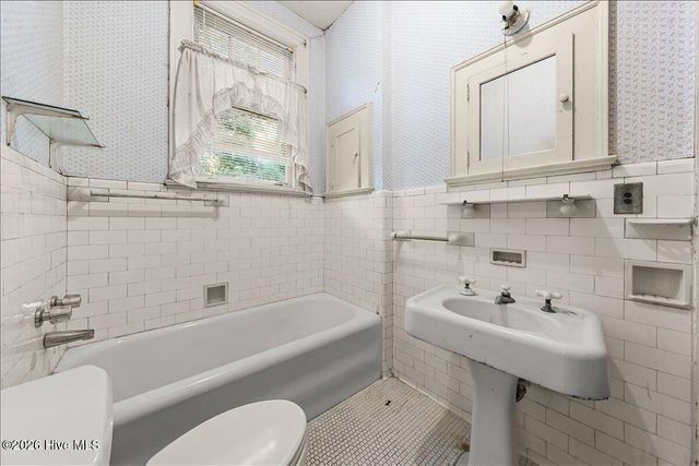 807 Fayetteville Road, Rockingham, NC 28379