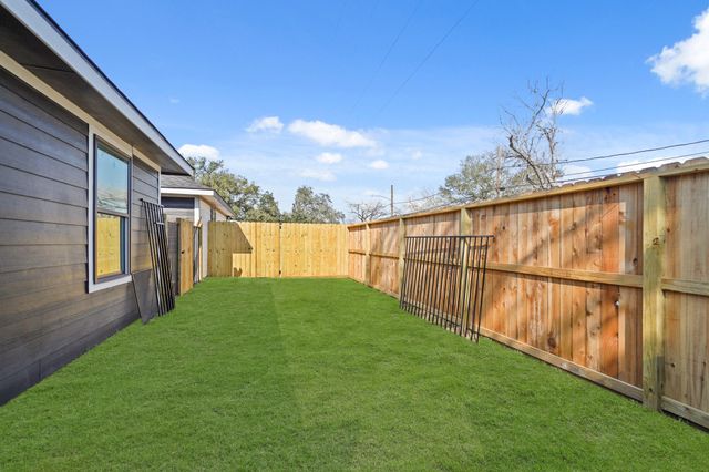 4154 Erby Street, Houston, TX 77087