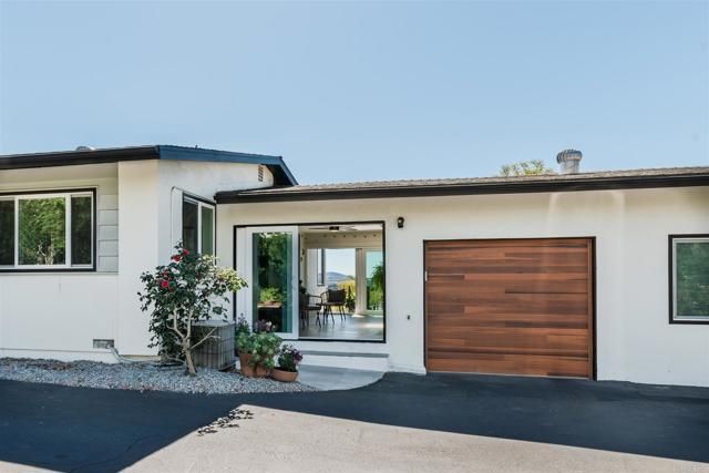 2738 Anaheim St, Escondido, CA 92025