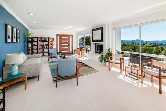 2738 Anaheim St, Escondido, CA 92025