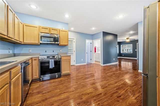 2213 10th Street, Cuyahoga Falls, OH 44221