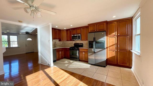 5358 DELMAR DR, Clifton Heights, PA 19018