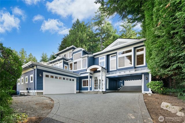 13130 Holmes Point Drive NE, Kirkland, WA 98034