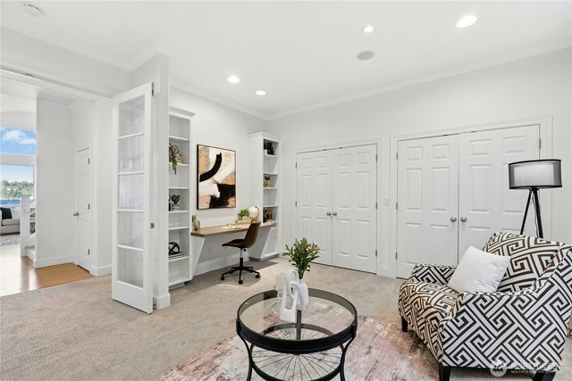 13130 Holmes Point Drive NE, Kirkland, WA 98034
