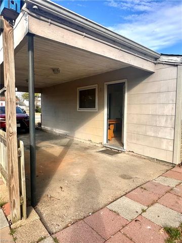 3513 S Plaza TRL, Virginia Beach, VA 23452