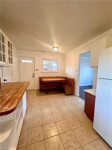 3513 S Plaza TRL, Virginia Beach, VA 23452