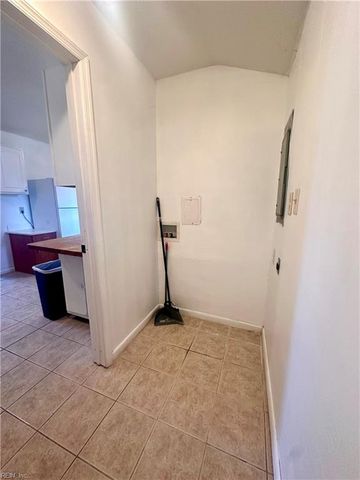 3513 S Plaza TRL, Virginia Beach, VA 23452