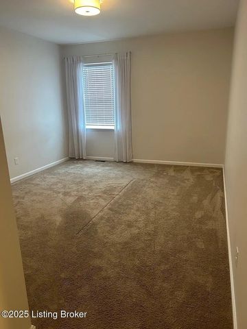 3022 Taylor Cove Dr, Louisville, KY 40220