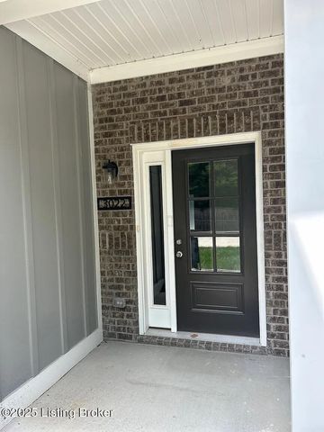 3022 Taylor Cove Dr, Louisville, KY 40220
