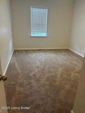 3022 Taylor Cove Dr, Louisville, KY 40220