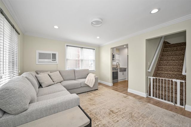 77 Landau Avenue, Elmont, NY 11003
