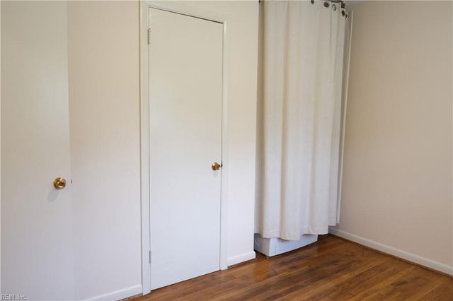 57 Peters LN, Newport News, VA 23606