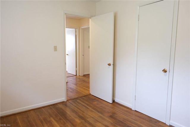57 Peters LN, Newport News, VA 23606