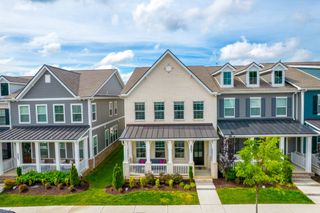 2067 Braidwood Ln, Franklin, TN 37064