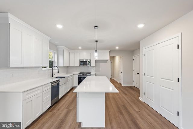 212 LOTUS AVE, Voorhees, NJ 08043