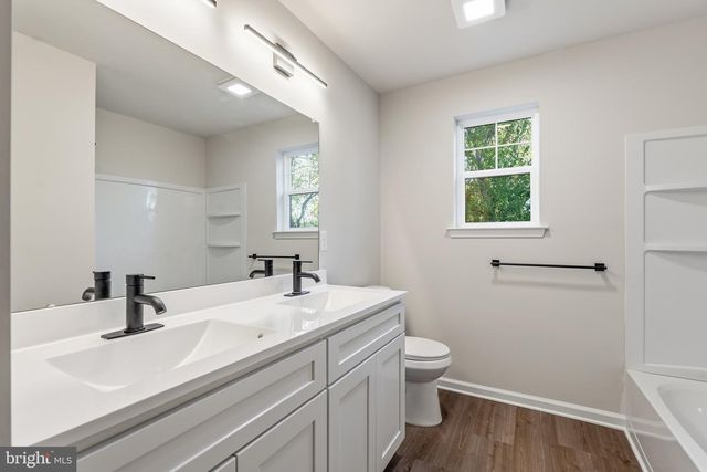 212 LOTUS AVE, Voorhees, NJ 08043