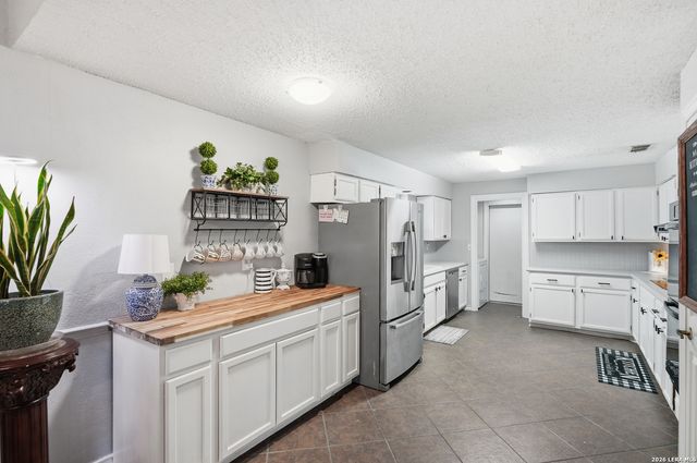 3729 Hunters Glen, Schertz, TX 78108